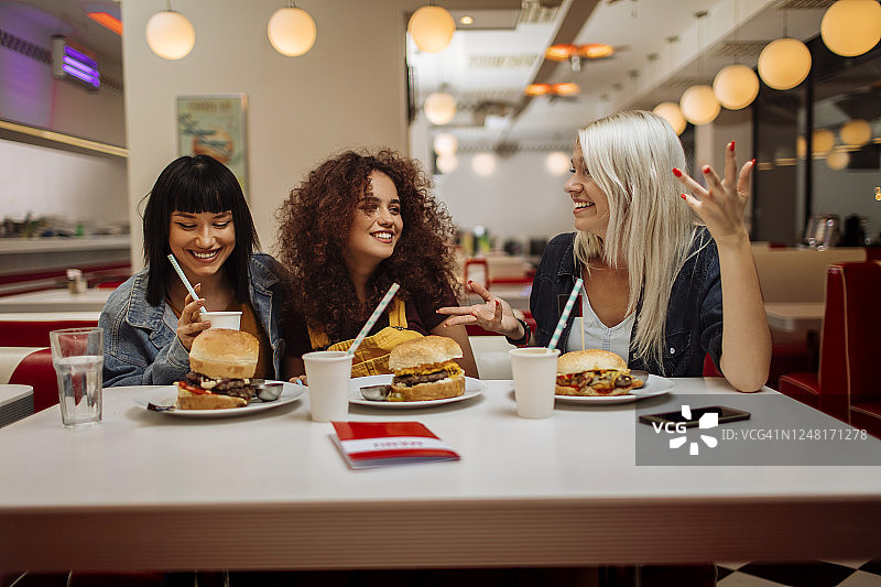 他们的周末时光图片素材