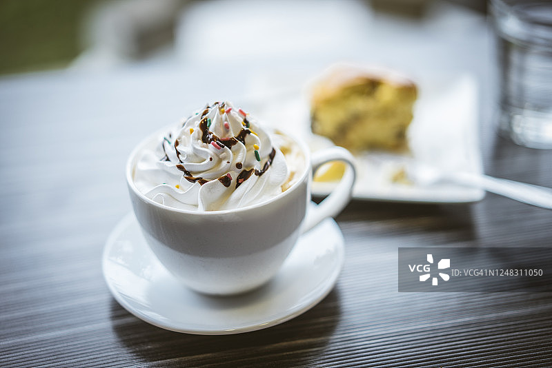 奶油司康饼热咖啡图片素材