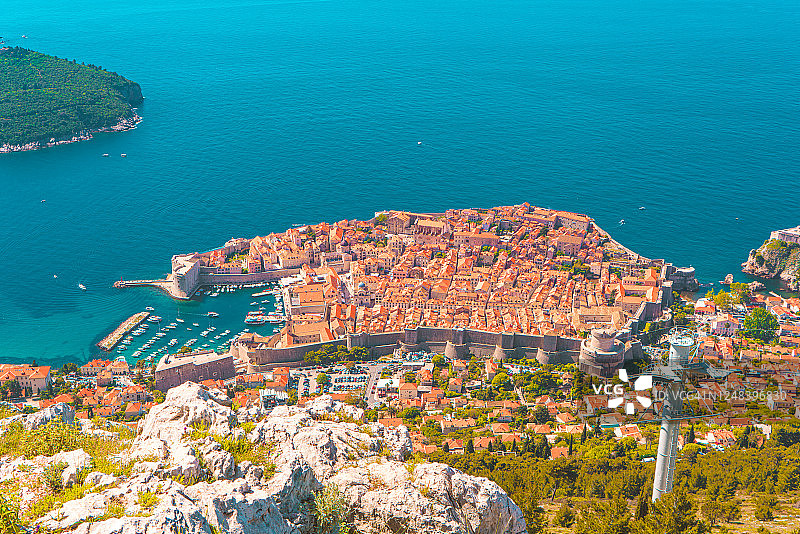 克罗地亚杜布罗夫尼克老城的空中俯瞰图图片素材