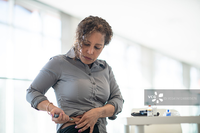 注射胰岛素图片素材