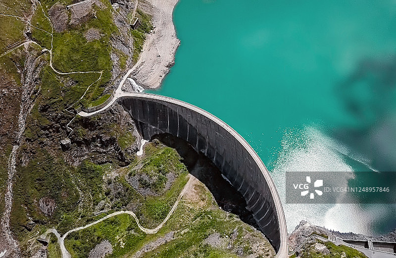 奥地利卡普伦的莫泽博登水坝航拍俯视图图片素材