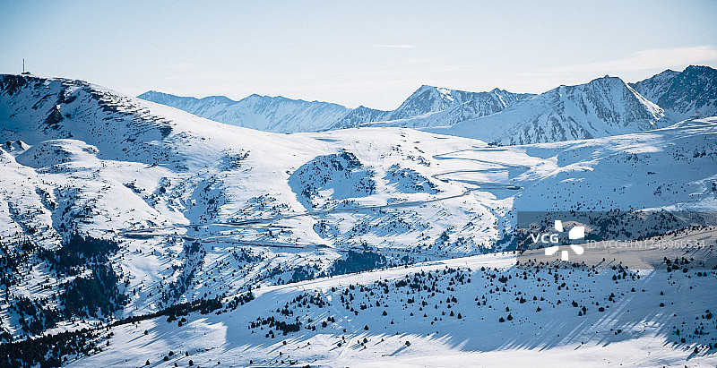 安道尔 GrandValira 滑雪场。比利牛斯山脉图片素材