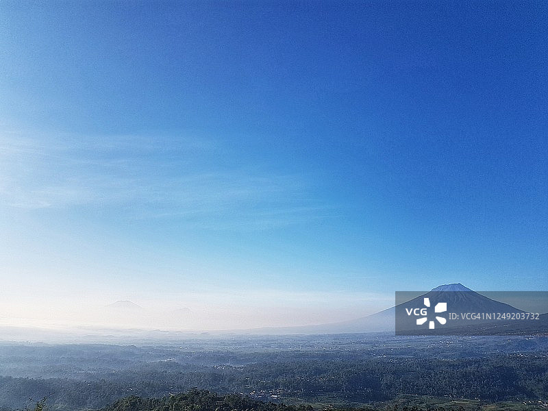 印度尼西亚中爪哇省松宾山风光图片素材