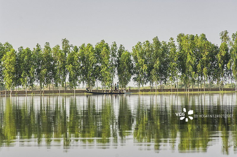 马里科纳至廷巴克图之间的尼日尔河航运图片素材