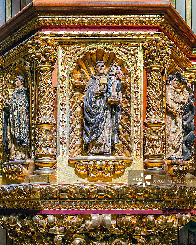 西班牙巴洛克布道坛图片素材