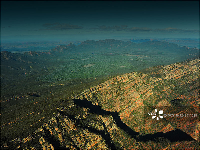 弗林德斯山脉国家公园航拍景观，近维凭拿庞，南澳大利亚州图片素材