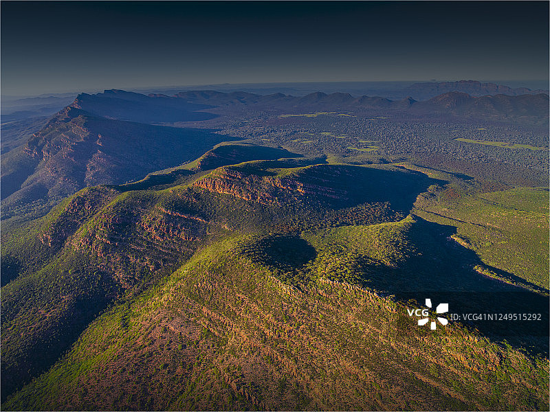 弗林德斯山脉国家公园航拍景观，位于南澳大利亚威尔佩纳庞附近图片素材