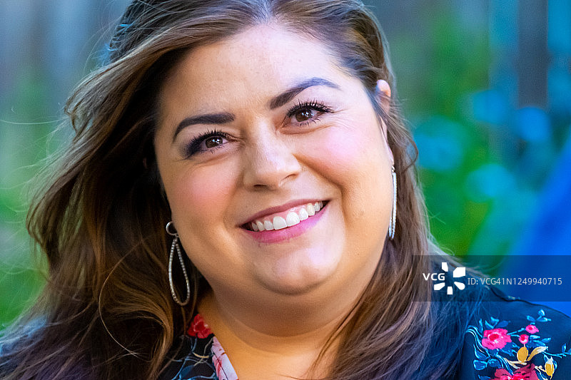 微笑的中年妇女图片素材