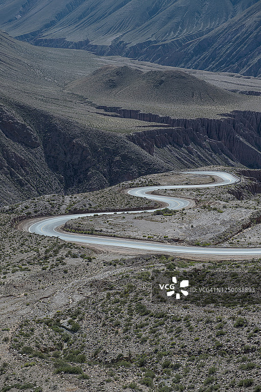 南美洲牙买加山口的蜿蜒道路图片素材