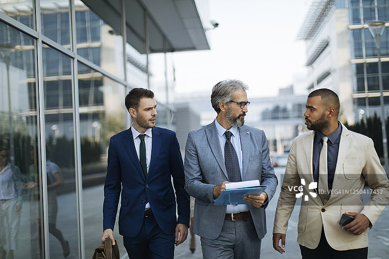 准备迎接重要的办公日图片素材