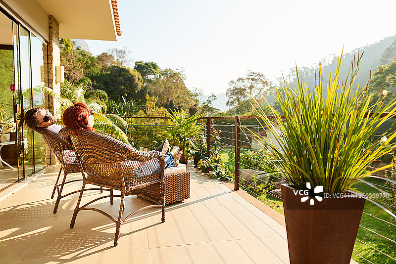 享受奢华假期图片素材