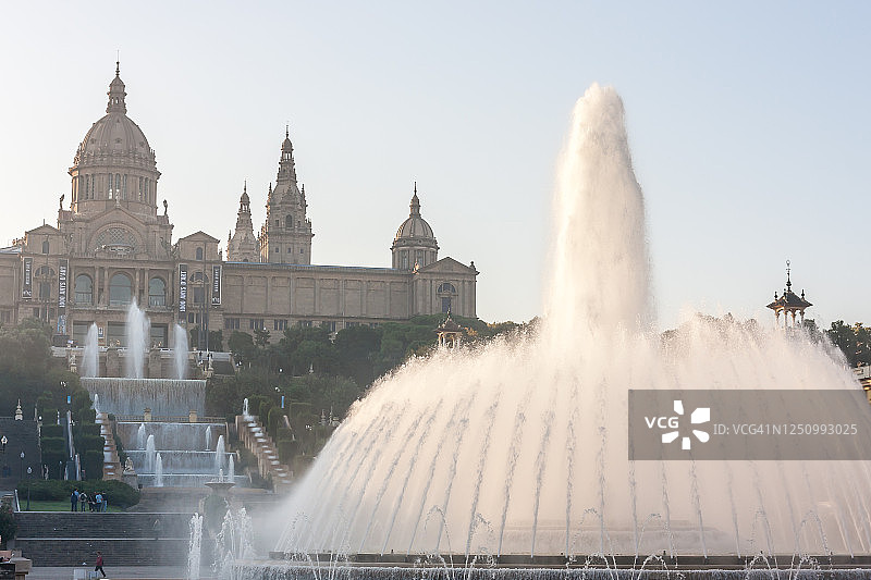 西班牙广场的喷泉图片素材