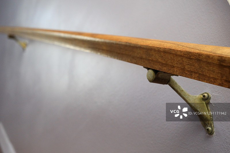 用于辅助行走的楼梯扶手图片素材