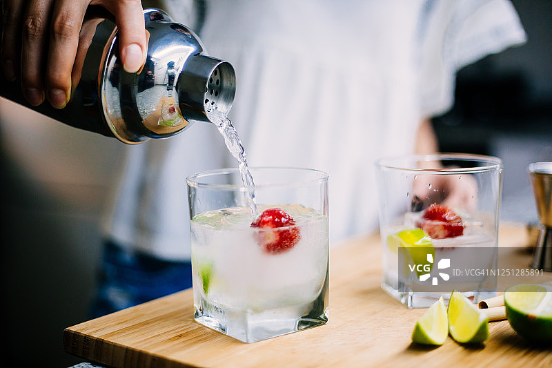 自制金汤力图片素材