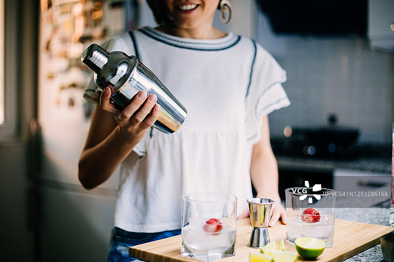 自制金汤力图片素材