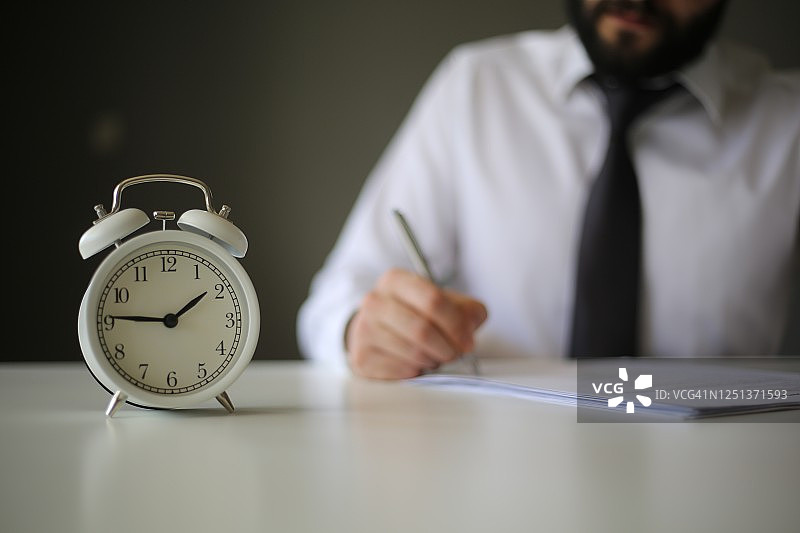 签署官方文件图片素材