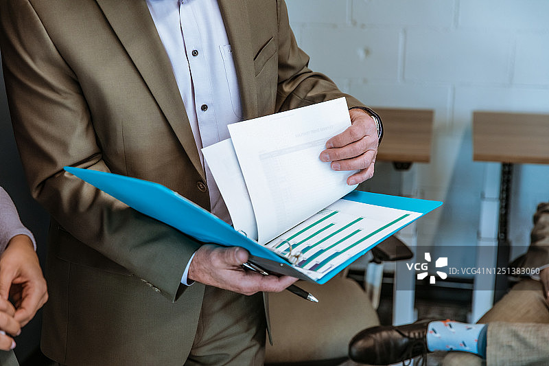 财经新闻图片素材