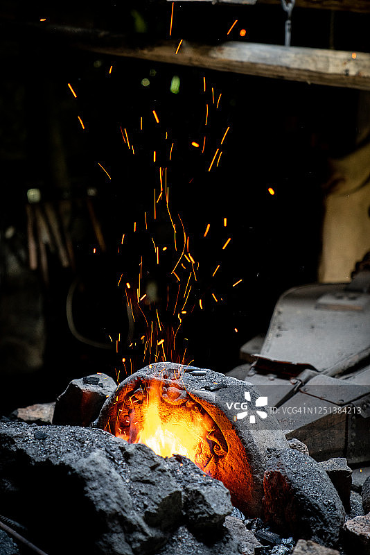 模具间火焰特写图片素材