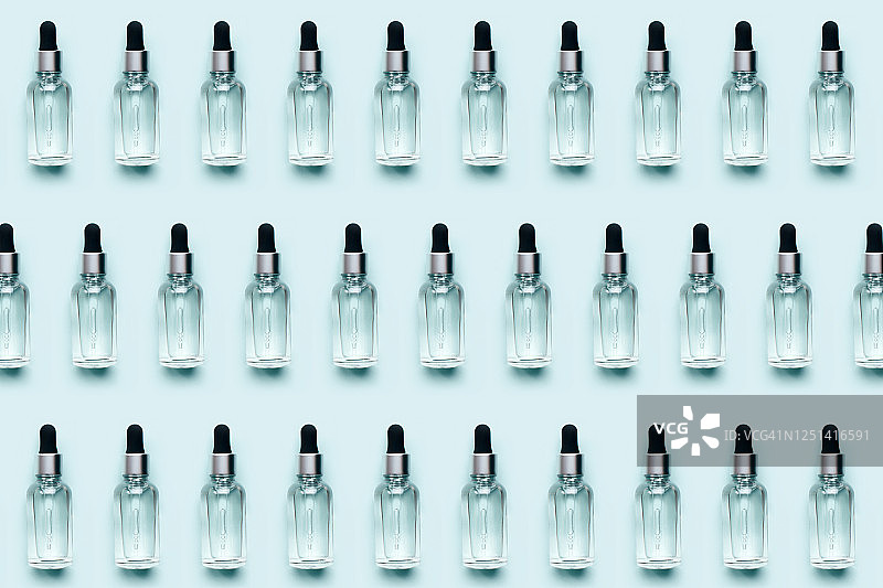 含精华液滴管的化妆品瓶图片素材