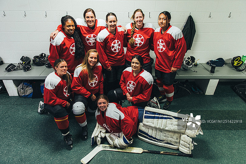 女子冰球队肖像图片素材