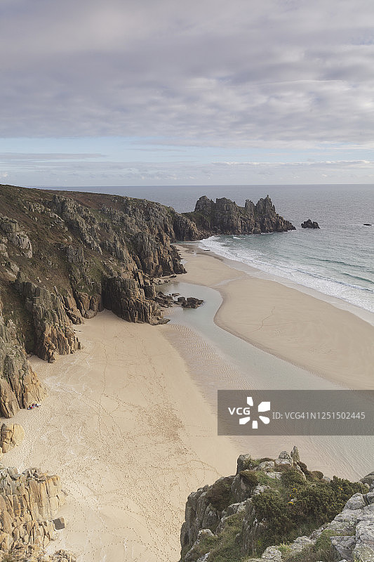 波斯科诺附近的洛根岩石，西南海岸线的一部分图片素材