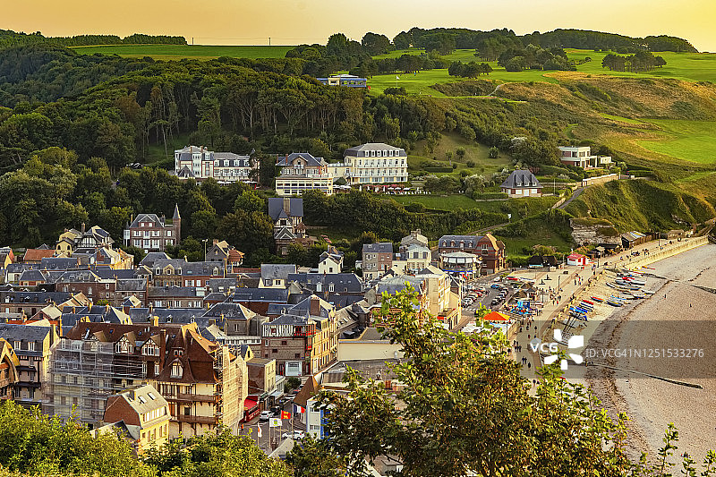 埃特勒塔诺曼底海岸线屋顶图片素材