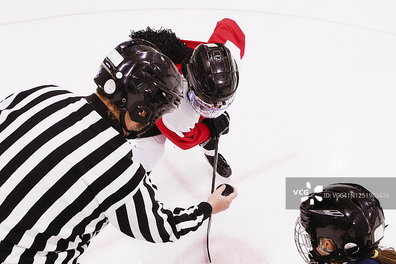 冰上女子冰球队图片素材