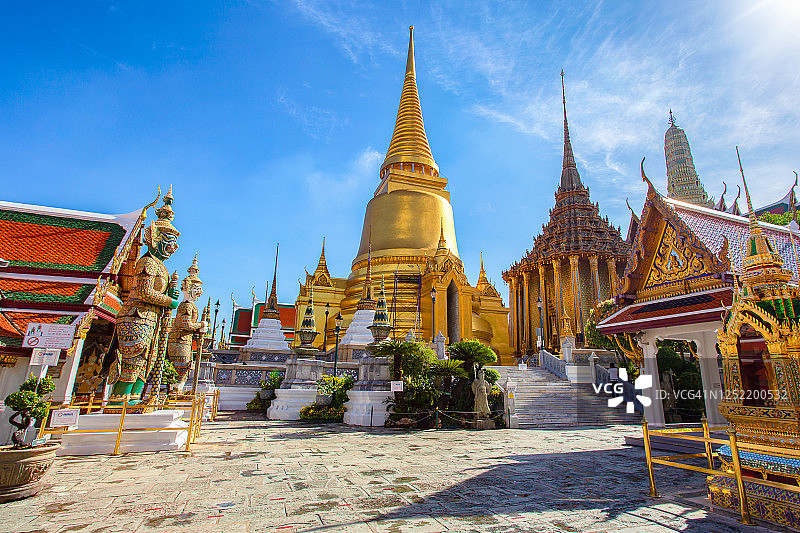 曼谷卧佛寺和泰国大皇宫古建筑图片素材