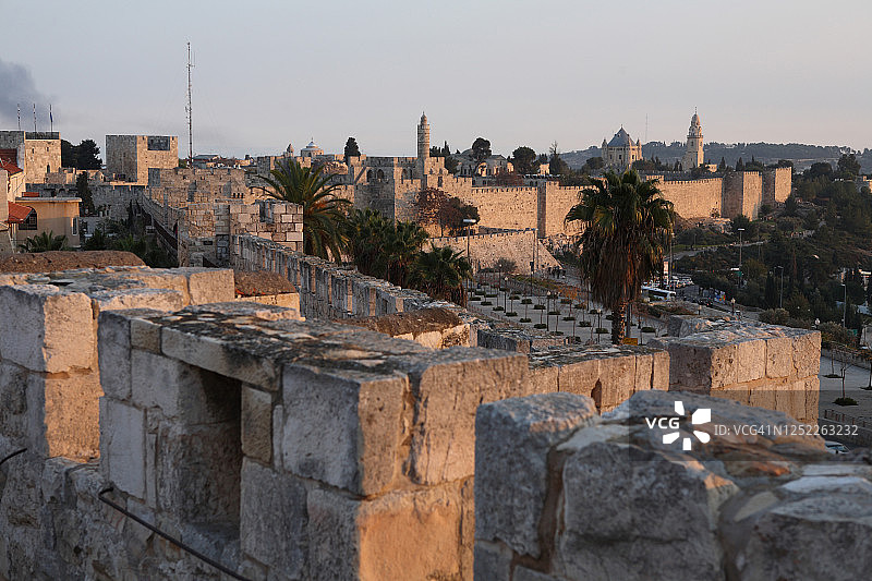 日落下的老城墙图片素材