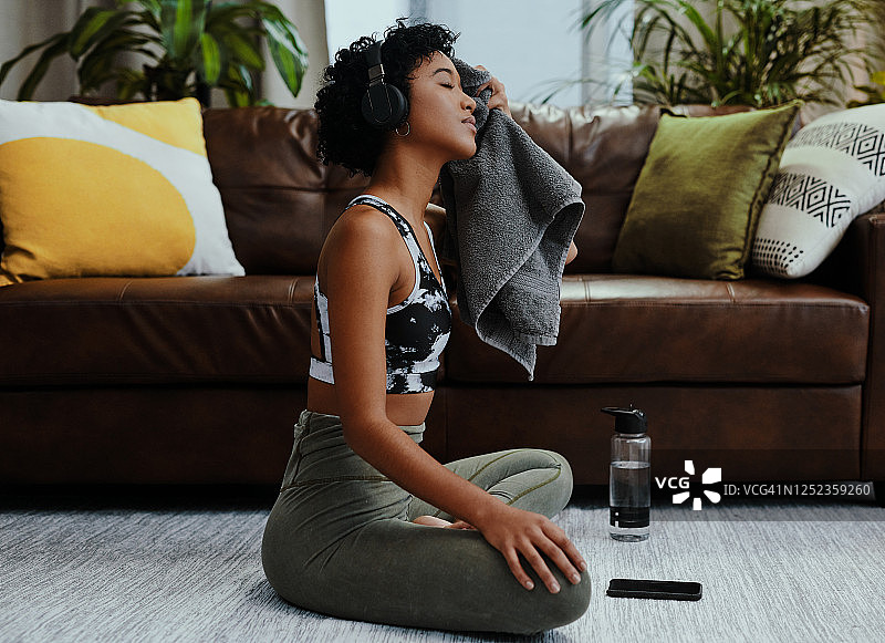 挥洒汗水是锻炼有效的标志图片素材