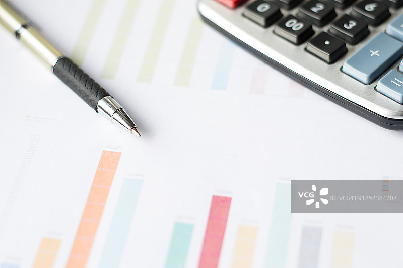 财务报告分析，商业金融概念图片素材