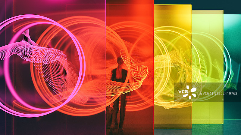 灯光照亮的玻璃墙图片素材