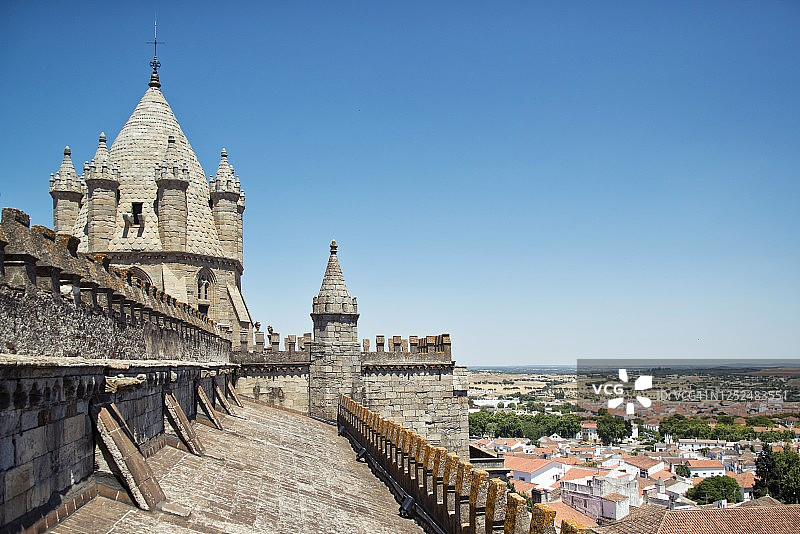 从葡萄牙埃武拉大教堂顶部看到的景色图片素材