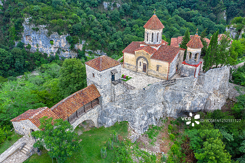 格鲁吉亚伊梅雷蒂地区库塔伊西的莫塔梅塔修道院图片素材