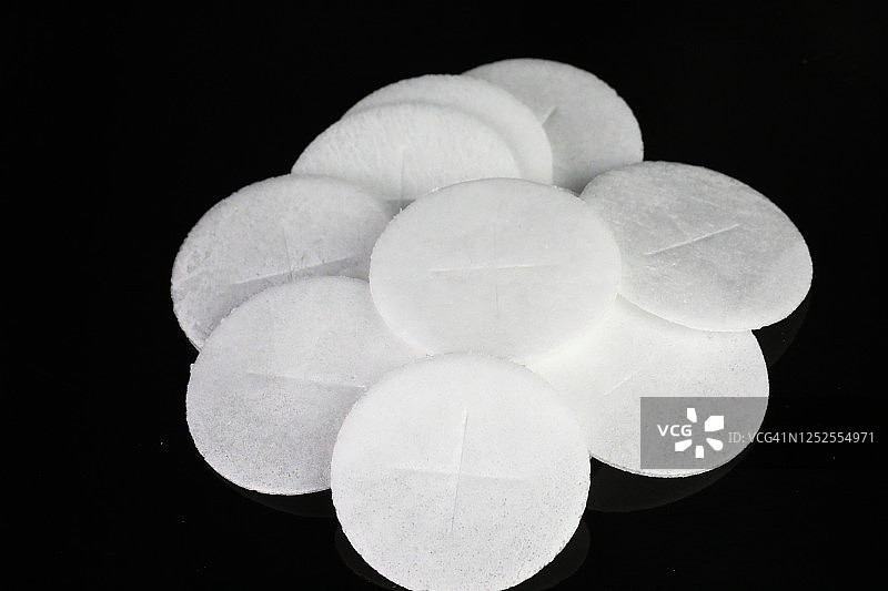 宗教教会仪式用的无酵饼图片素材