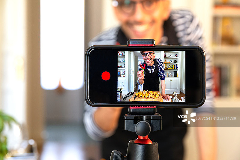 美食博主直播录制图片素材