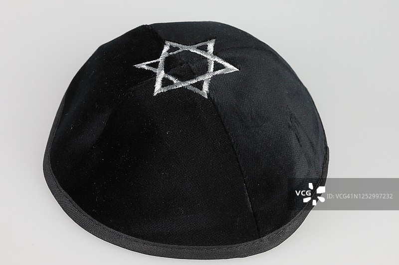 黑色丝绒小圆帽图片素材