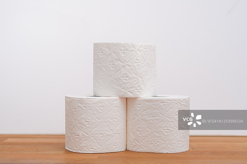 浴室用品卷筒卫生纸图片素材