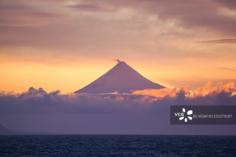 夕阳下的希沙尔丁山图片素材