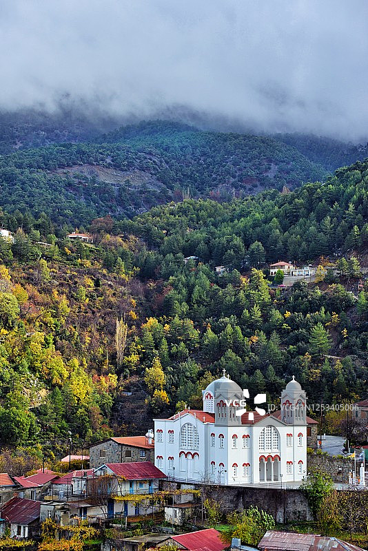 欧洲塞浦路斯的佩杜拉斯山村图片素材