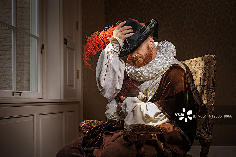 荷兰传统红发贵族肖像图片素材