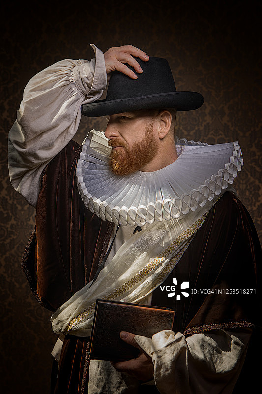 荷兰传统红发贵族肖像图片素材