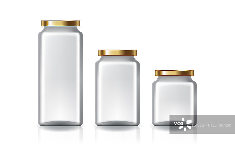 三种尺寸的透明方形罐，带金色平盖，用于补充剂或食品。隔离在白色背景上，带有反射阴影。可用于包装设计。矢量插图。图片素材