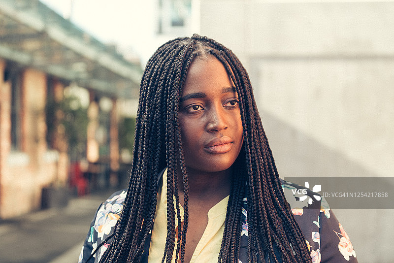 特写：非洲黑人女性肖像图片素材