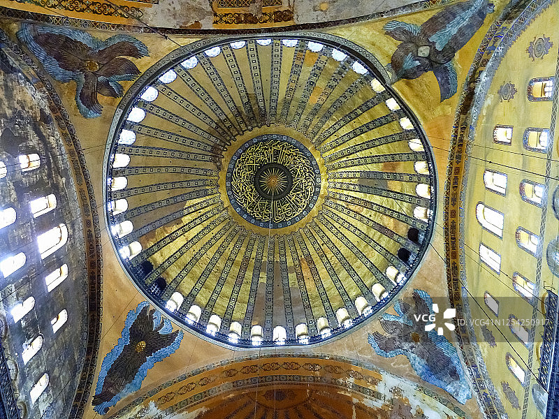 伊斯坦布尔圣索菲亚大教堂穹顶，伊斯兰与基督教装饰图片素材