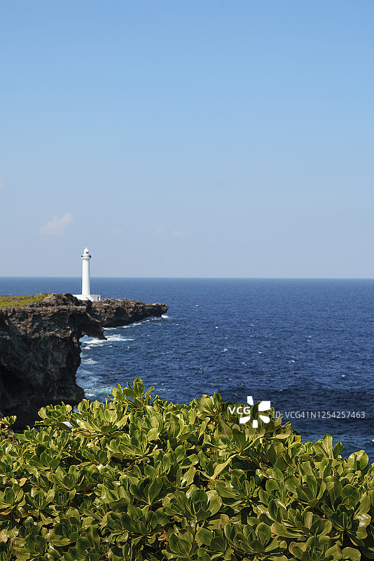 日本冲绳县残波岬和残波岬灯塔图片素材
