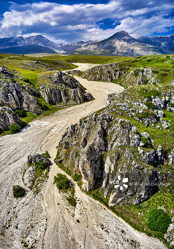意大利阿布鲁佐大萨索国家公园帝王原野峡谷图片素材