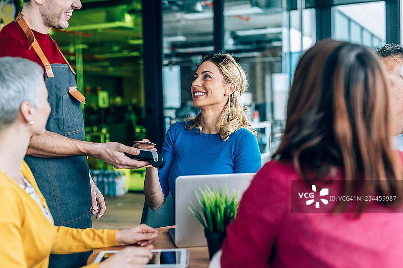 非接触式支付图片素材