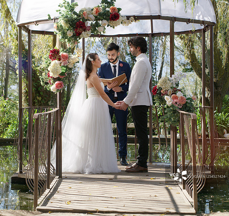 初次相遇，便知你是我要相伴一生的人图片素材