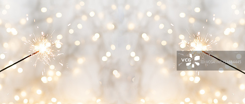 圣诞节闪光烟花装饰照明元素，适用于节日海报、生日或派对图片素材